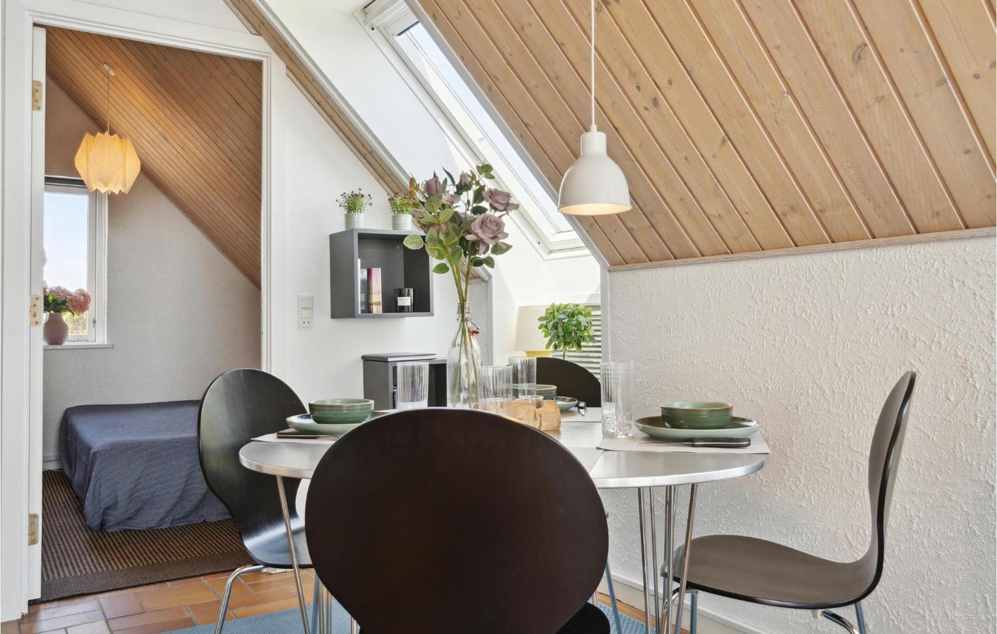 1 Bedroom Nice Apartment In Idestrup Bøtø By Екстериор снимка